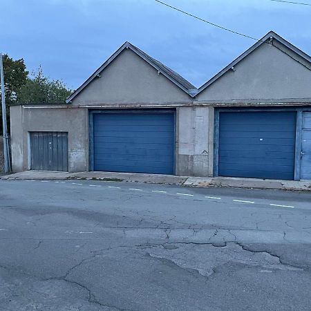 Appartement Chaleureux Au Calme Proche Du Chateau Mauleon Exteriör bild