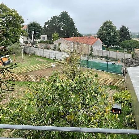 Appartement Chaleureux Au Calme Proche Du Chateau Mauleon Exteriör bild