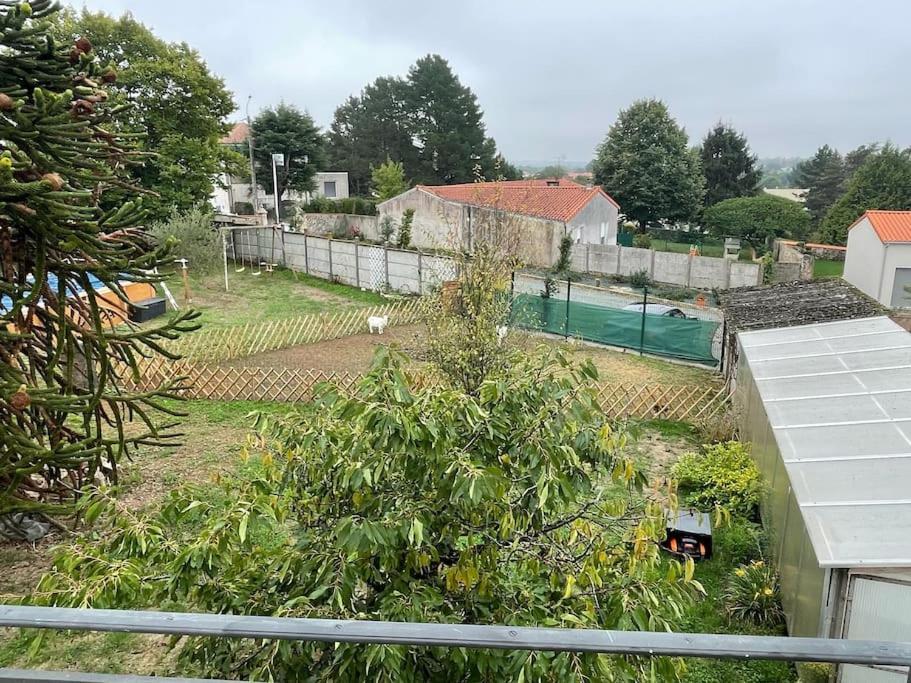 Appartement Chaleureux Au Calme Proche Du Chateau Mauleon Exteriör bild
